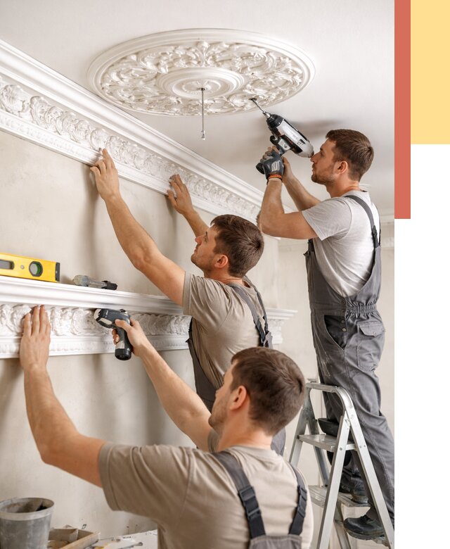 Монтаж лепнины на потолок в Надыме от 3321 руб. быстро и недорого | ОТДЕЛОЧНИК-Ндм